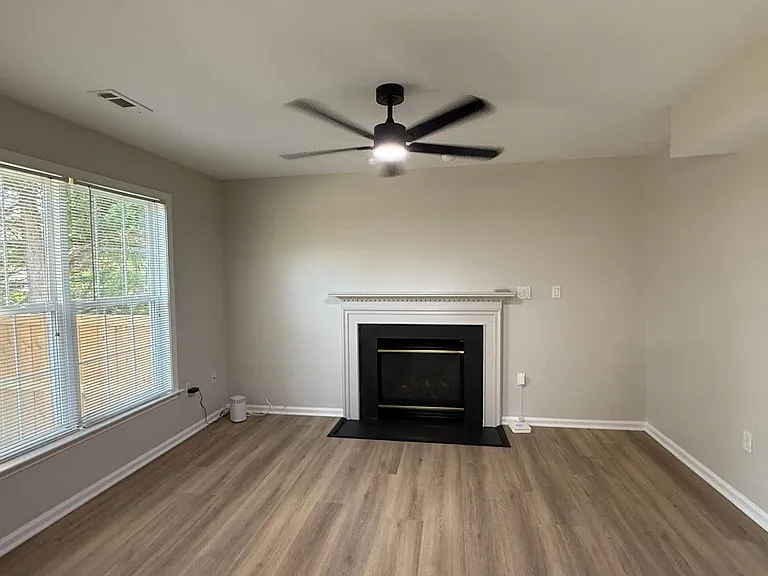 10100 Bellevue Ct — Photo 5