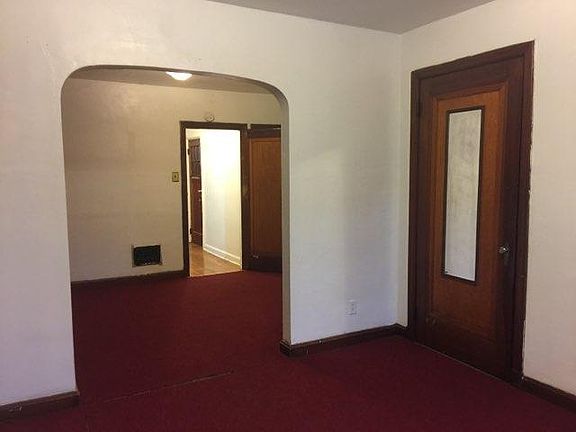 3rd image of 3830 Chippewa St