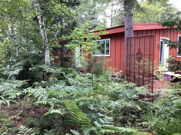 15460 N Whitefish Point Rd, Paradise, MI 49768