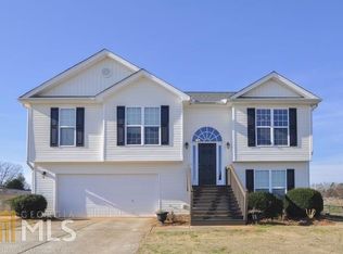 210 Talmadge Ln, Arnoldsville, GA 30619