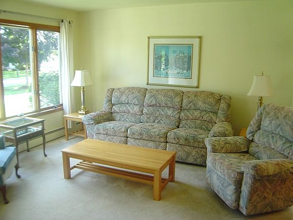 3rd image of 120 Westward Ho Dr