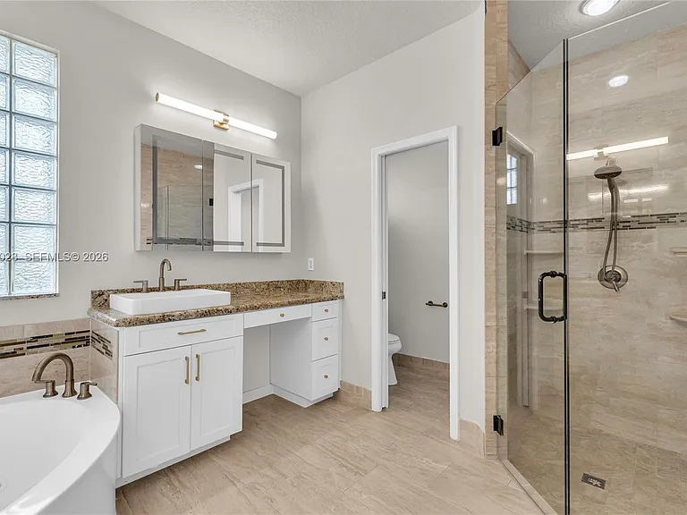 950 Marina Dr — Photo 19