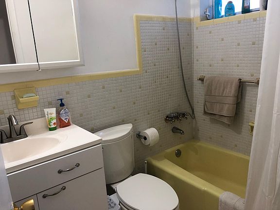 4th image of 16750 NE 14th Ave APT 206