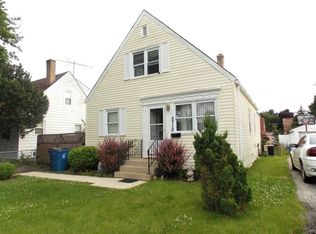 2710 Hawthorne St, Franklin Park, IL