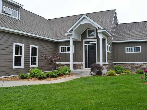 3rd image of 4644 Westbrook Dr