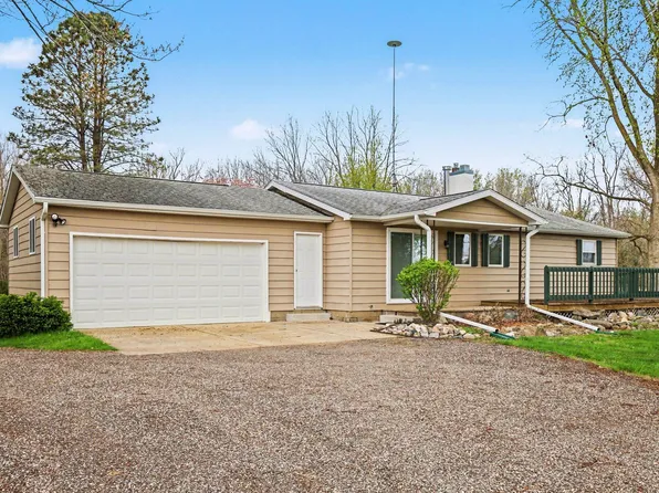 5371 Wolf Hwy, Eaton Rapids, MI 48827