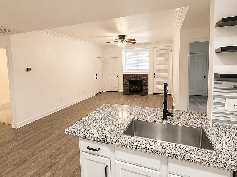41410 Juniper St #2522 — Photo 10