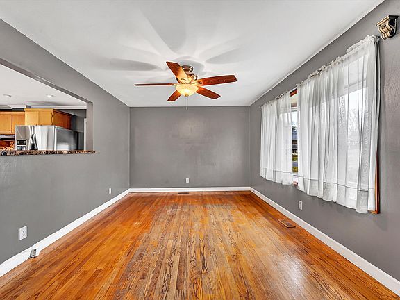4th image of 30 Norris St