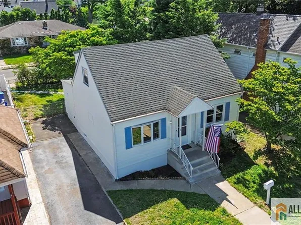 10 Harrison St, Sayreville, NJ 08872