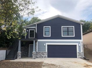 3028 Tracy Ave, Kansas City, MO 64109