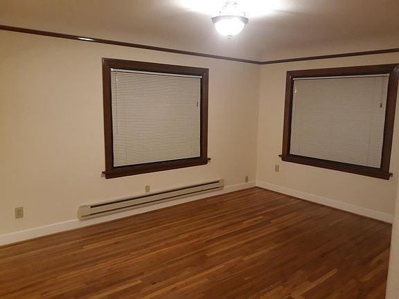 4th image of 2317 10th Ave E APT 102