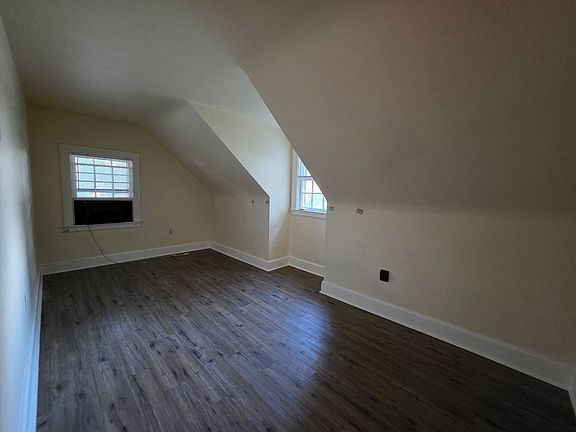 5th image of 4102 Race St #1