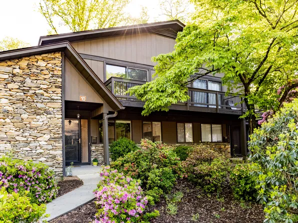88 Laurelwood Cir W Unit 10, Hendersonville, NC 28791