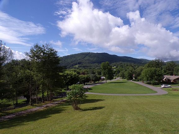 2nd image of 199 Tennessee Dr
