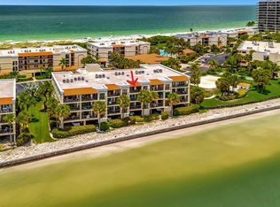 7467 Bayshore Dr APT 403, Treasure Island, FL 33706