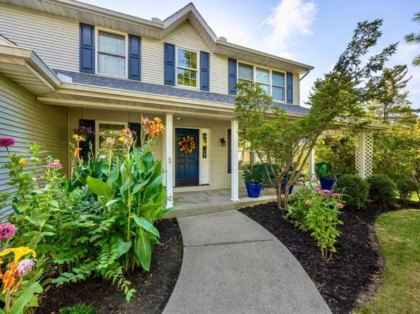 1316 Reservoir Rd, Bellefontaine, OH 43311