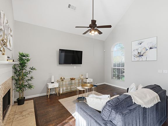 5th image of 9805 Preston Vineyard Dr
