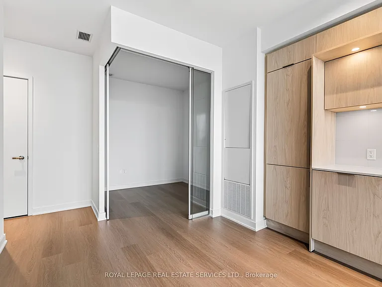 448 Burnhamthorpe Rd W #5101 — Photo 17