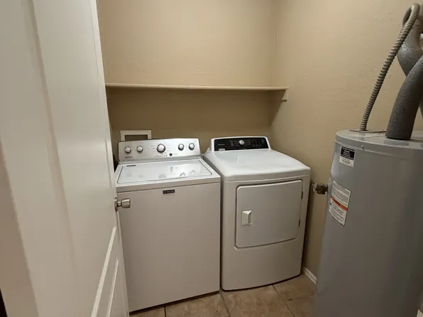 9900 W Lynx Dr #B, Arizona City, AZ 85123