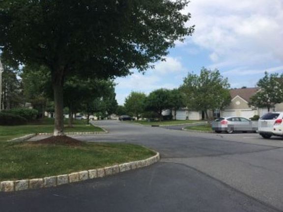 5th image of 240 Bald Eagle Dr