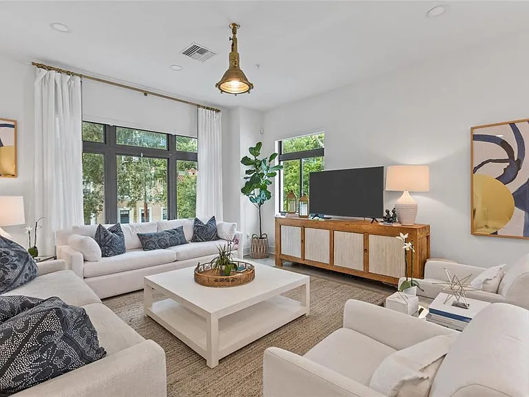 758 Highland Ave #13 — Photo 9
