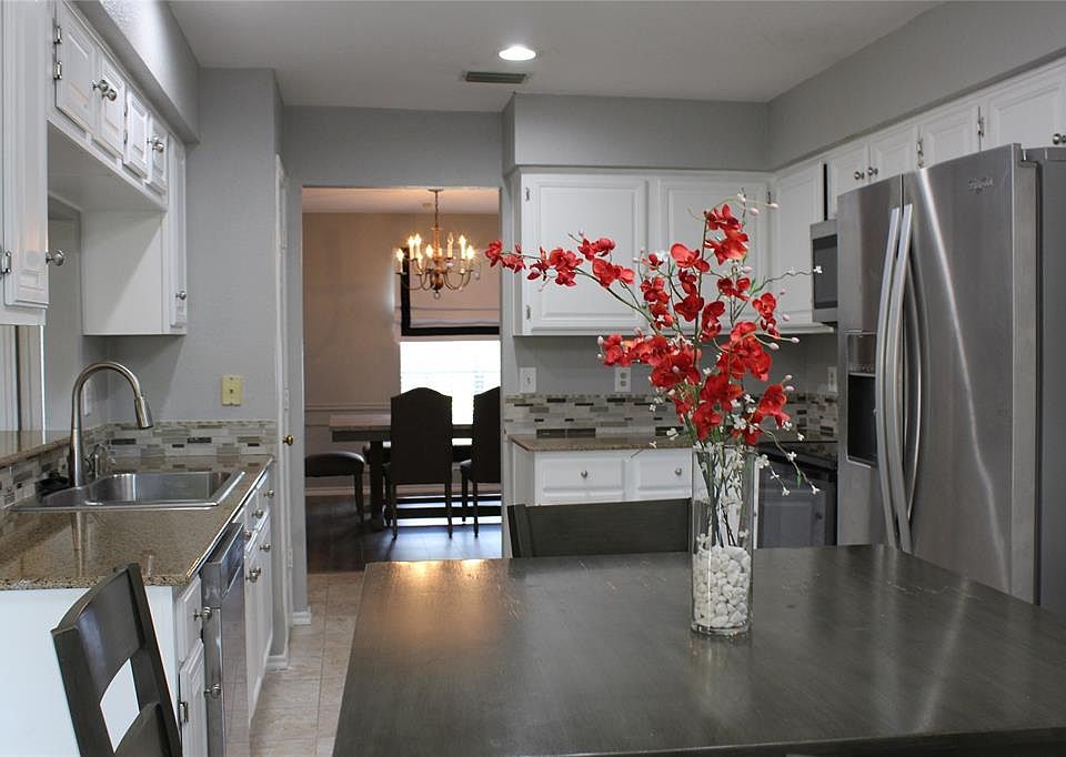 1st image of 2317 Lancecrest Dr