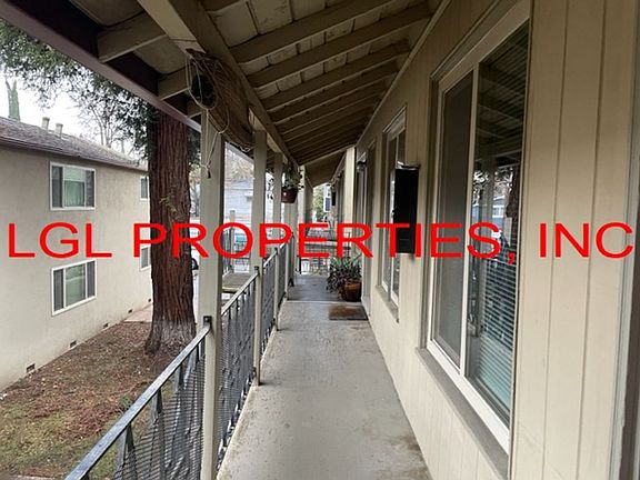 3rd image of 2627 U St APT 8