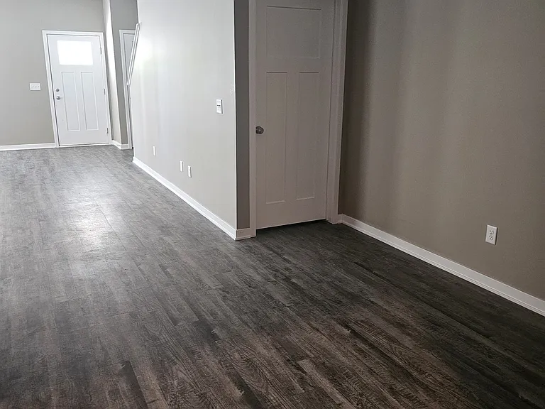 6537 Burlington Ave #1 — Photo 5