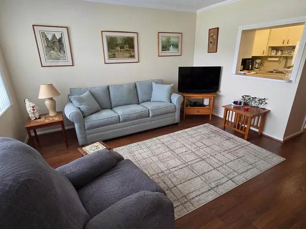 111 Lyndhurst #111, Deerfield Beach, FL 33442