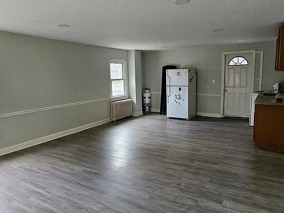 2nd image of 2901 Liberty Pkwy
