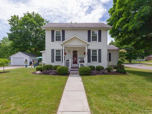 979 Lincoln Ave, Adrian, MI 49221