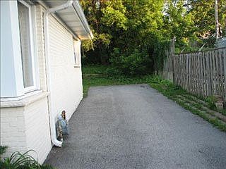 4th image of 836 W Hinsdale Ave