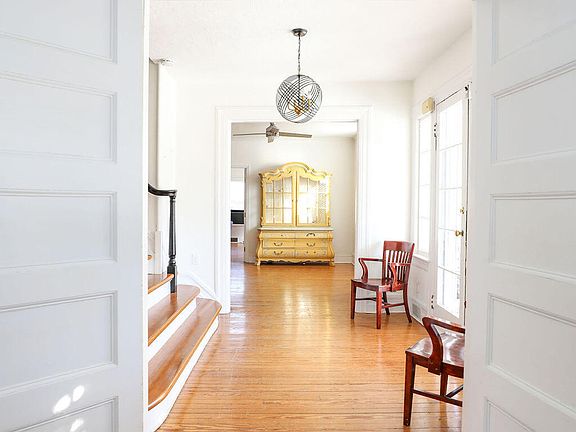 4th image of 17 Beach Rd