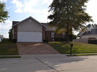 1534 Peach Orchard Rd, O'Fallon, IL 62269