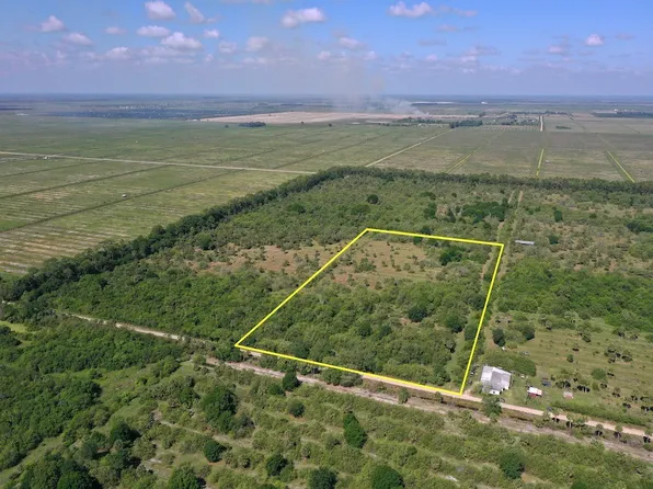 102nd Ave, Vero Beach, FL 32966