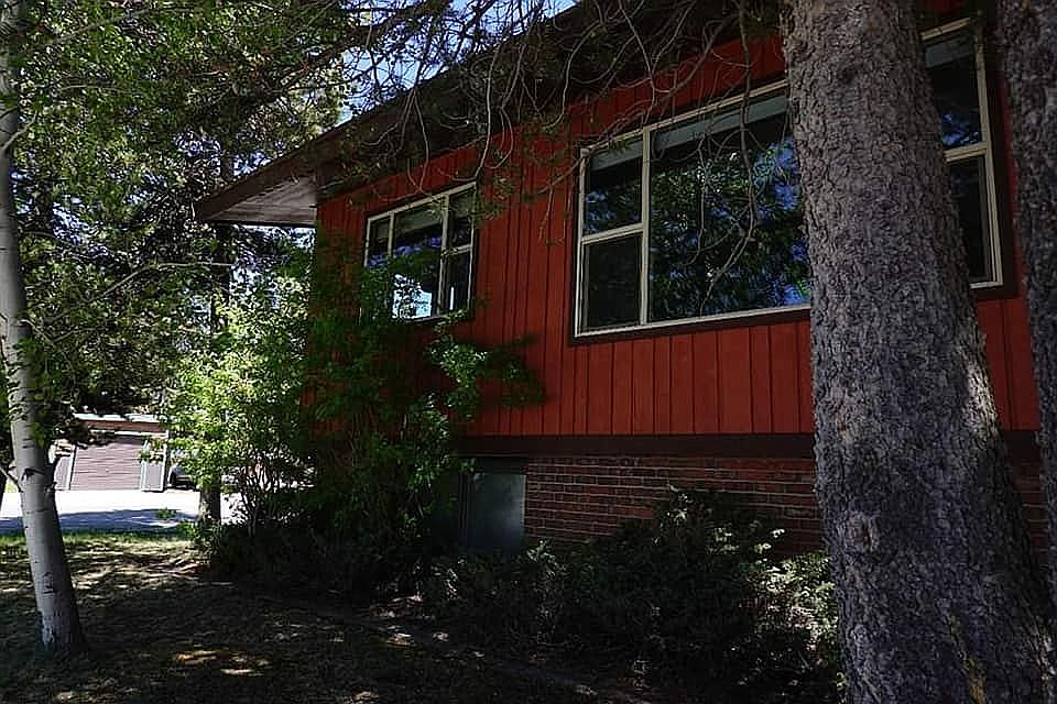 1st image of 303 Geyser St