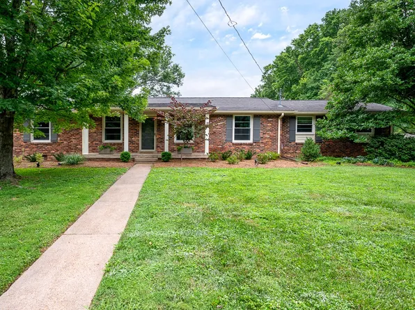5420 Bradfield Dr, Nashville, TN 37220