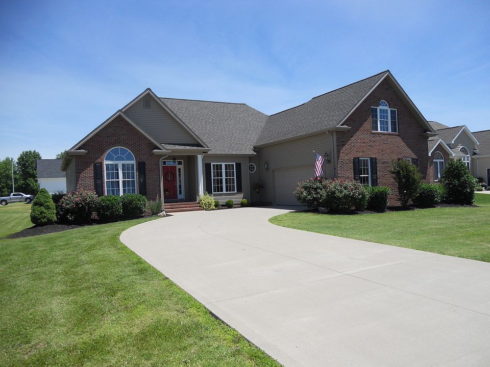 1st image of 784 Claiborne Dr