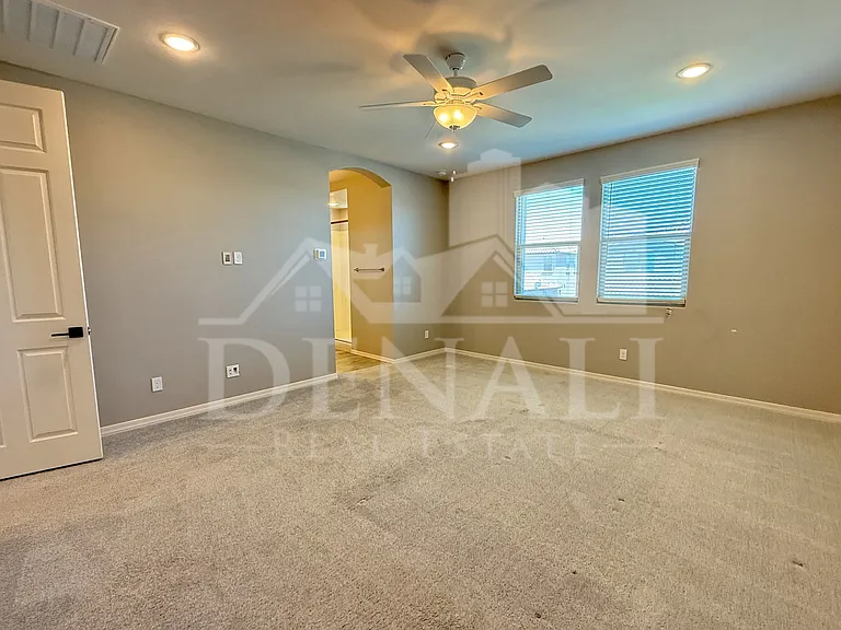 15068 W Pierce St — Photo 14
