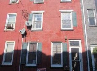 2117 Carpenter St, Philadelphia, PA 19146