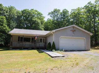 120 Hawk View Dr, Milford, PA 18337