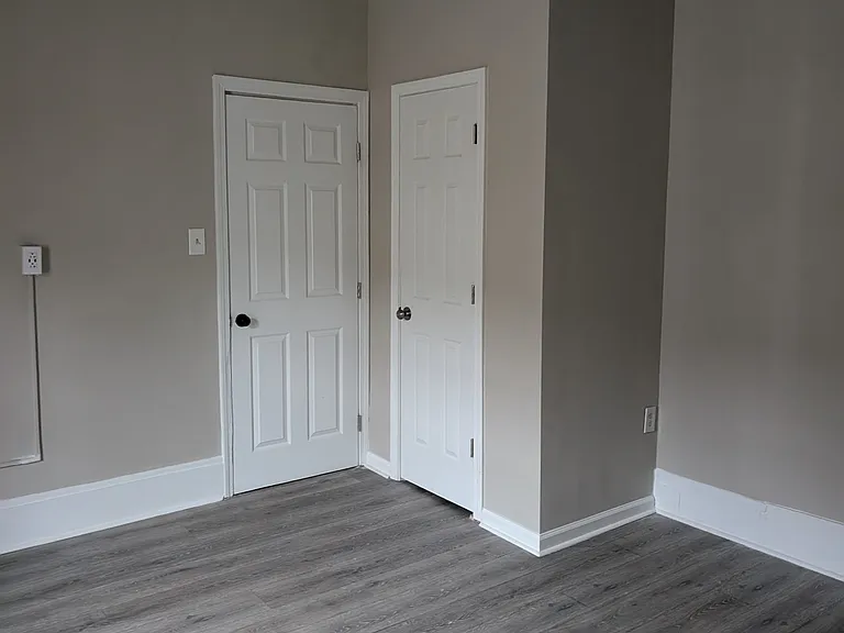 25 Montgomery St #A — Photo 12