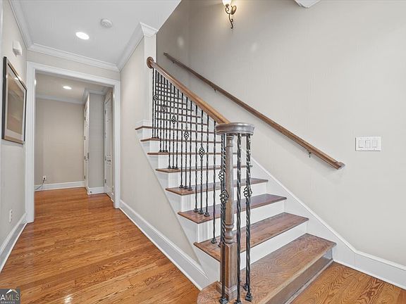 4th image of 4385 Bridgehaven Dr SE