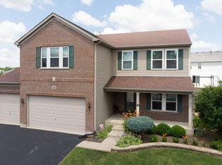 236 Cedar Bend Ct, Poplar Grove, IL 61065