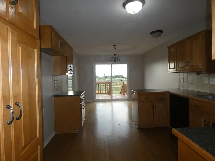 11407 N Bristol Ave — Photo 7