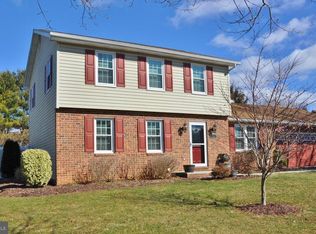6 Lois Ct, Shrewsbury, PA 17361