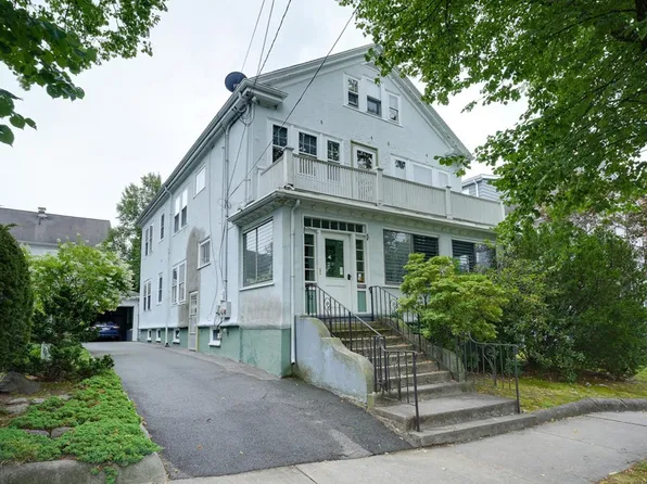 32-34 Orvis Rd, Arlington, MA 02474
