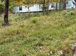 204 Chestnut Dr, Mammoth Cave, KY 42259