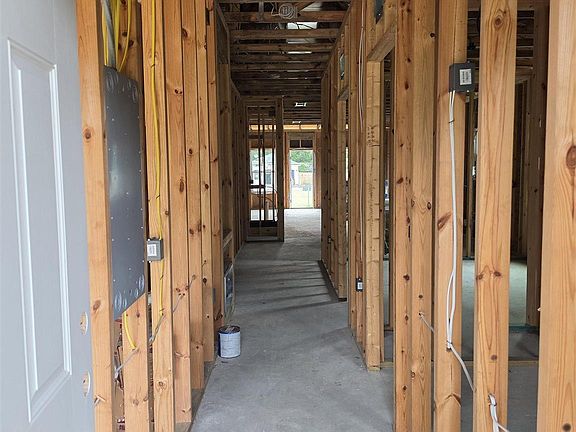 2nd image of 8605 Walnut Ave