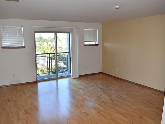 3rd image of 412 11th Ave APT 510